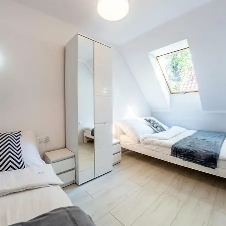 Nowe Komfortowe Albatros 웨바